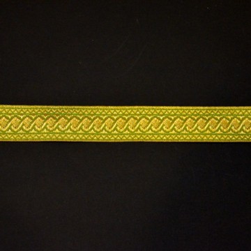 Border Trim with Chain...