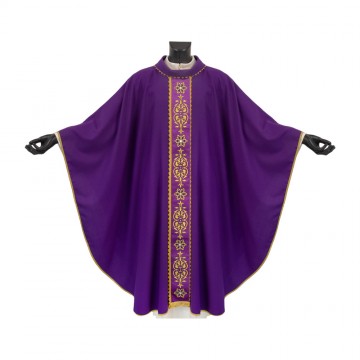 Priest Chasuble in Pure...