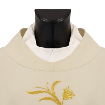 Ivory Chasuble in Pure Silk