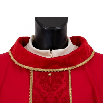 Red Chasuble in Pure Wool...