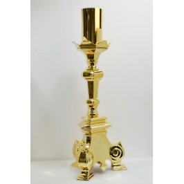 Baroque candle holder